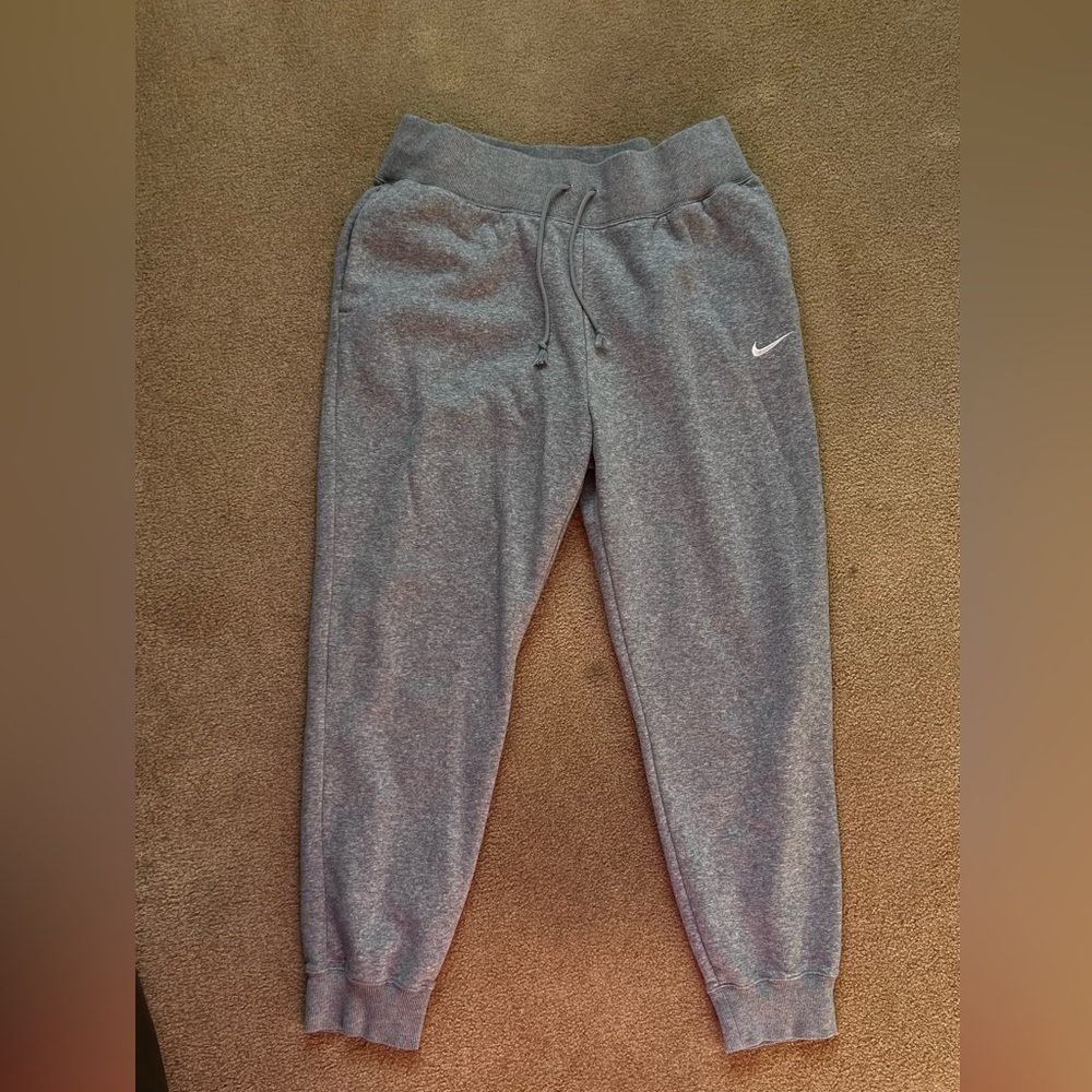Nike Club
Men's Knit Joggers